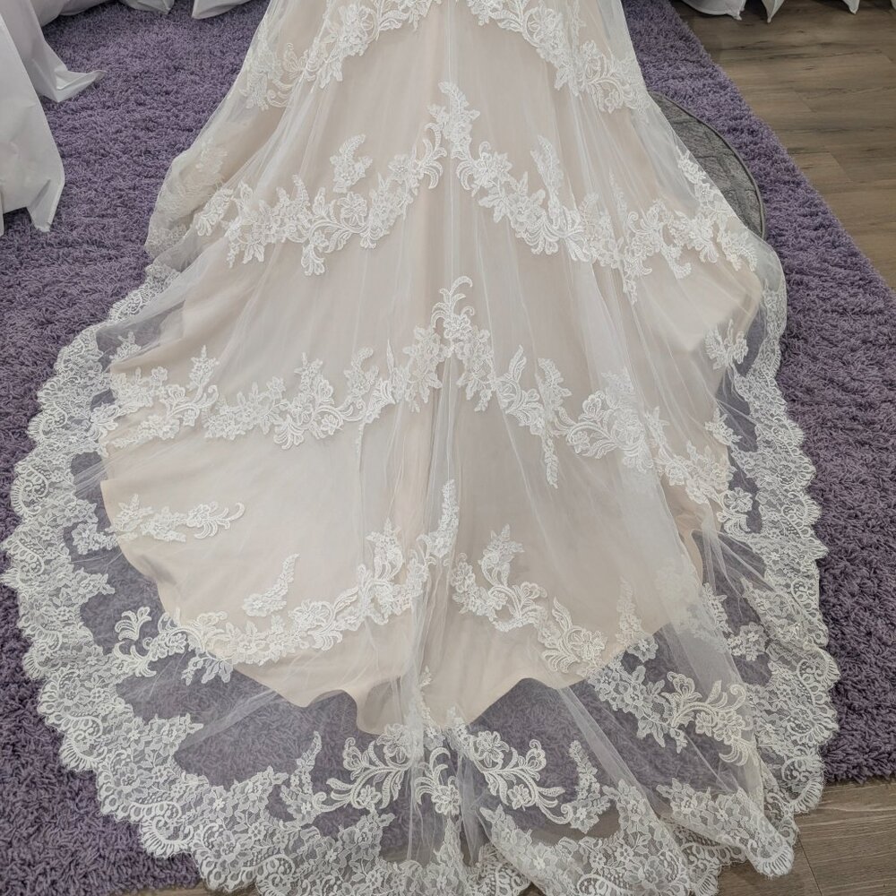 Morilee 5477 Ivory Fit and Flare Wedding Dress Size 10 - Picture 8 of 13